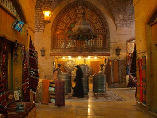 popular market in Aleppo syria