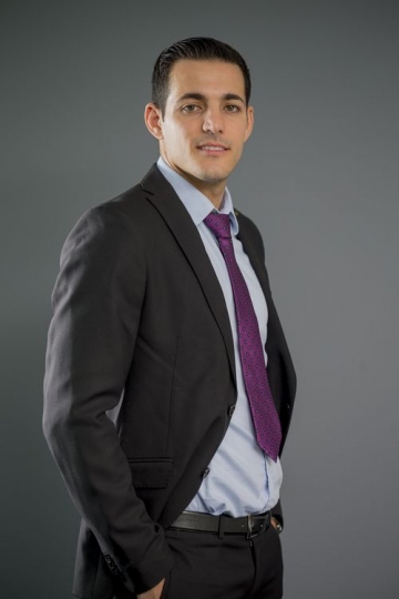 Portrait of an arab business man|