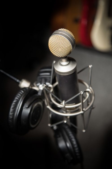 Musicians Session-9328f0c09982-56bf-4445-b5a6-da902a27fa2a