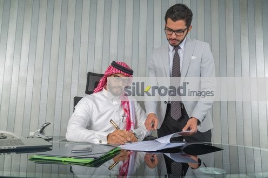 Businessmen having a meeting at the office|