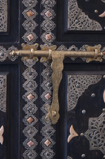 Artistic door lock