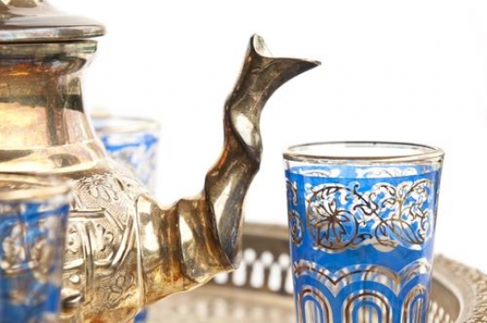 Arabic Tea Kettle and cups