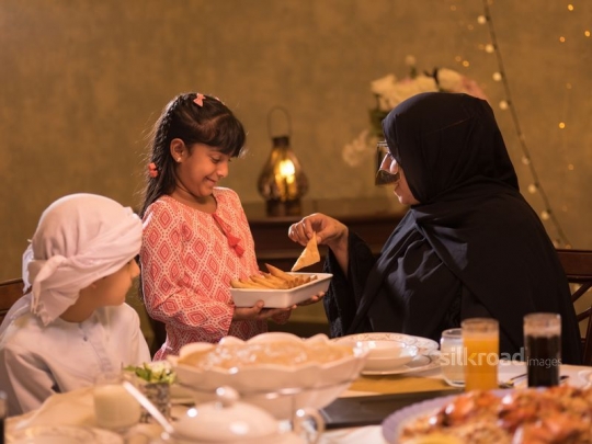 Grandmother taking pastry|-