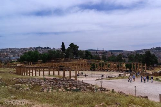 the oval plaza (forum) at jera