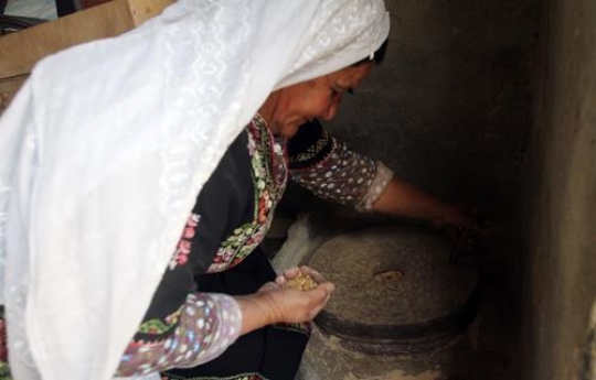 Palestinian woman