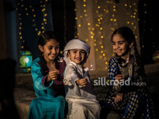 Kids enjoying the sparkling matches|-