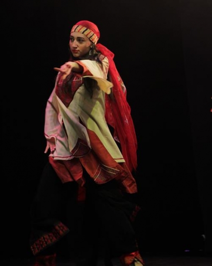 Girl Dancing