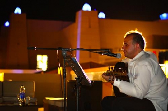oud player artist playing