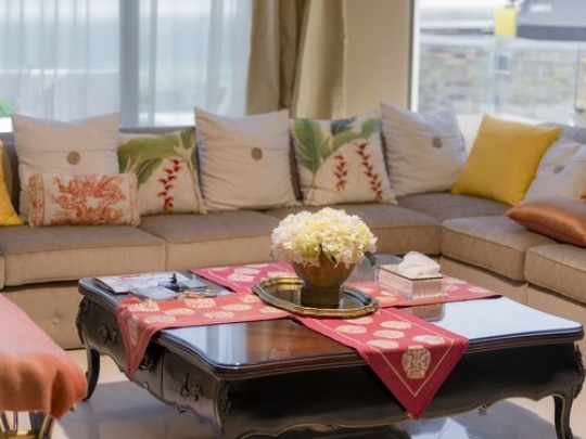 Living Room|-