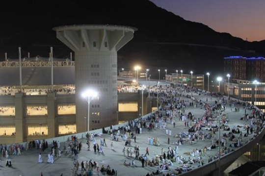 Bridge to arrival Mina