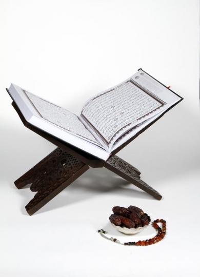 Holy Quran, Dates and Prayer Beads