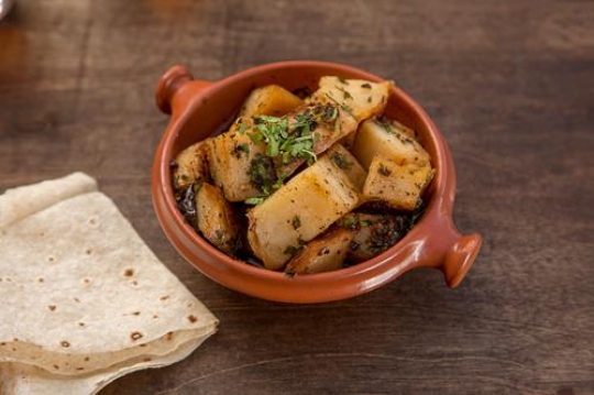 oven-baked potatoes with parsley