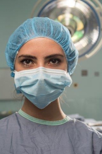 Middle Eastern Woman Surgeon a